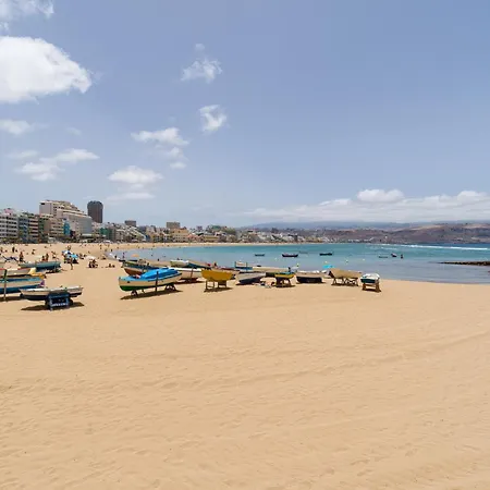 In Palmas Near Canteras